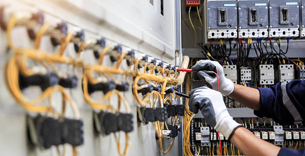 Professional Electrician technician working in Canon, GA